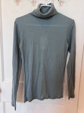 NWT Rue Blanche Blue Turtleneck - Size 1